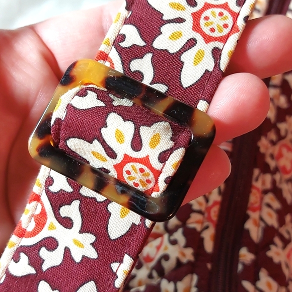 Vera Bradley 'On the Go'•Shoulder Crossbody Bag•Retired Medallion Print - Picture 5 of 11